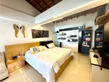 Pent house en venta Sabaneta zona Plana
