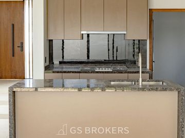 Residencia Nueva en Venta | Coto Almena