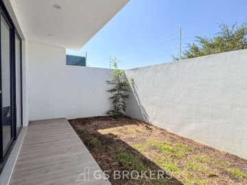 Residencia Nueva en Venta | Coto Almena