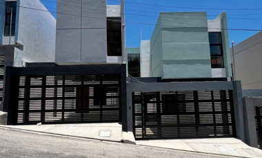 CASA EN VENTA EN LOMAS DEL MAR EN BOCA DEL RÍO, VER.