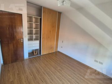 Depto 2 Amb.-Piscina-Cochera.