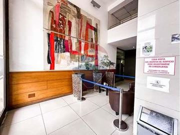 NUEVO PRECIO! Departamento Remodelado Santa María