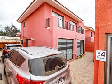 Casa en excelente estado en Juan Cisternas