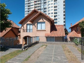 VIÑA DEL MAR - ALTOS DE VIÑA - VENTA DE CASA - 4D 3B 2E