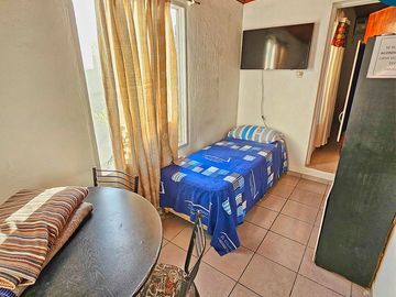 Casa en venta en San José - con departamento y energía solar