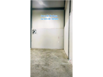 OFIBODEGA DE 450M2 EN VENTA O ALQUILER EN MILLA 8