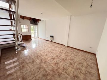 ALQUILER 2 AMBIENTES ITUZAINGO TERRAZA Y BALCON