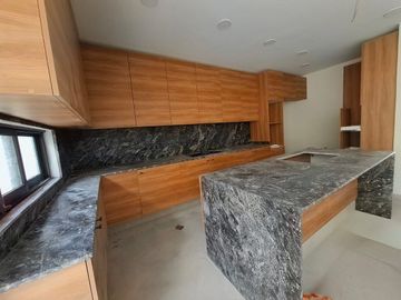 ESPECTACULAR CASA EN VENTA EN SOLARES Y TU FAMILIA FELIZ.