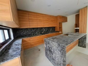 ESPECTACULAR CASA EN VENTA EN SOLARES Y TU FAMILIA FELIZ.