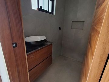 ESPECTACULAR CASA EN VENTA EN SOLARES Y TU FAMILIA FELIZ.