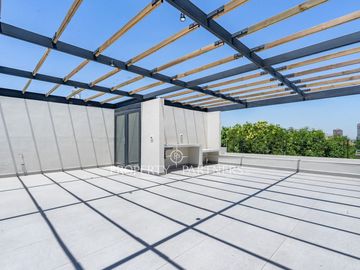 Moderno townhouse nuevo en condominio en Hernando de Magallanes