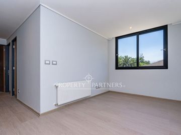 Moderno townhouse nuevo en condominio en Hernando de Magallanes