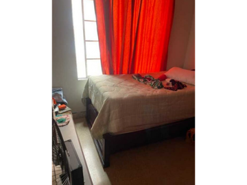 SE VENDE CASA EN LOMA DE LOS BERNAL UNIDAD COMPLETA