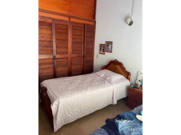 SE VENDE CASA EN LOMA DE LOS BERNAL UNIDAD COMPLETA