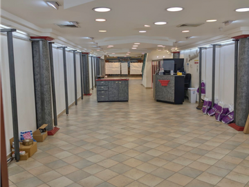 ALQUILER/ VENTA LOCAL COMERCIAL EN CENTRO COMERCIAL EL DORADO (10)
