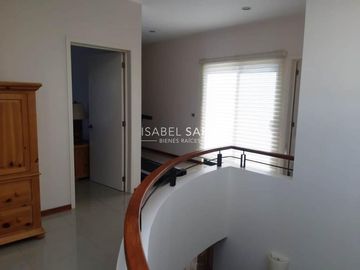 CASA EN VENTA EN JURIQUILLA D509
