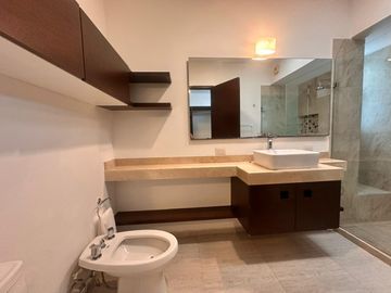 CASA EN VENTA EN RESIDENCIAL CUMBRES