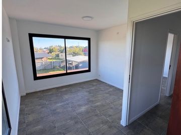 Venta Casa 3 ambientes a estrenar en Parque Lago, Mar del Cobo