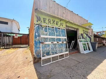 Excelente oportunidad:Casa esquina con local comercial en San Miguel
