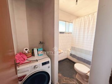 Excelente oportunidad:Casa esquina con local comercial en San Miguel