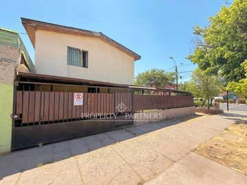 Excelente oportunidad:Casa esquina con local comercial en San Miguel