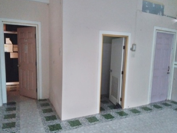 Apartment for sale, 4 floors, 2 buildings, Mueang Surat Thani District.