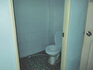 Apartment for sale, 4 floors, 2 buildings, Mueang Surat Thani District.