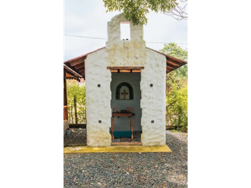 EN VENTA CHALET AMOBLADO SECTOR LA FLORIDA (IN-380)