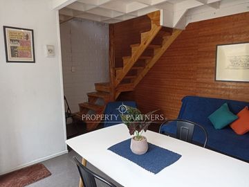 Casa en venta a pasos del Cerro de Cruz, incluye 3 departamentos para arriendo, Punta Arenas.