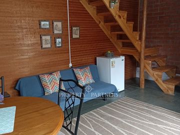 Casa en venta a pasos del Cerro de Cruz, incluye 3 departamentos para arriendo, Punta Arenas.