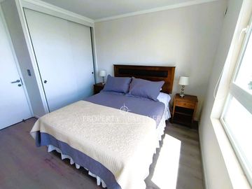 Ubicación y comodidad: Departamento amoblado a 30 m de la playa | Condominio moderno en Papudo
