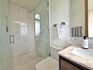 SE VENDE ESPECTACULAR APARTAMENTO EN LA BAHA DE BOCAGRANDE!!