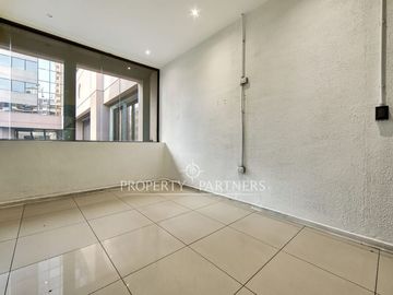 Espectacular local en Providencia (0,33 UF/m2)
