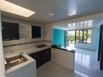 CASA ESQUINERA DE DOS RENTAS INDEPENDIENTES  DOSQUEBRADAS