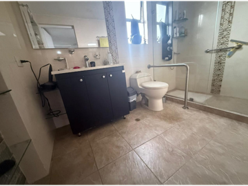 SE VENDE CASA EN LA MOTA