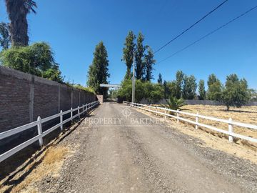 Se Vende Excelente Terreno en Condominio en Batuco