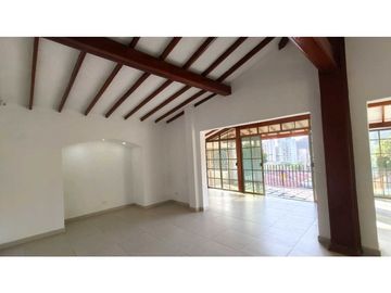 Amplia Casa Remodelada cerca al mar del Rodadero - 005
