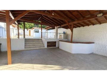 Amplia Casa Remodelada cerca al mar del Rodadero - 005