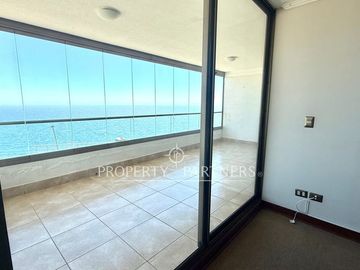 Espectacular departamento Impecable con Vista al mar despejada en Reñaca Norte