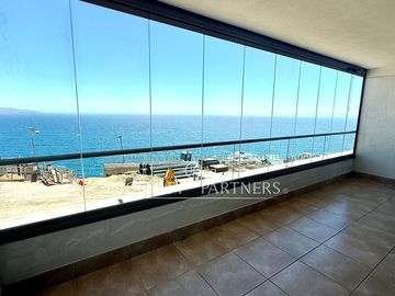 Espectacular departamento Impecable con Vista al mar despejada en Reñaca Norte