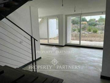 Moderno departamento de 3 pisos en Marbella