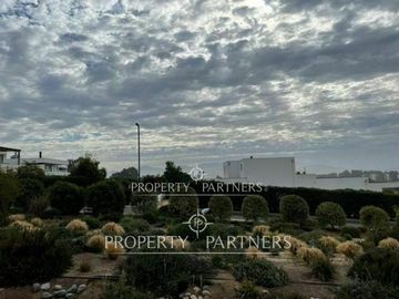 Moderno departamento de 3 pisos en Marbella