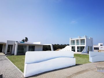 VENTA DE TERRENO URBANO 700 M² EN AV. PANAMERICANA NORTE — HUACHO, LIMA