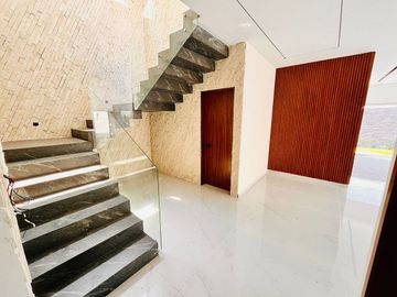 Casa en venta en Veracruz con Hab en P.B. Fracc. Las Palmas