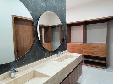 Casa en venta en Veracruz con Hab en P.B. Fracc. Las Palmas