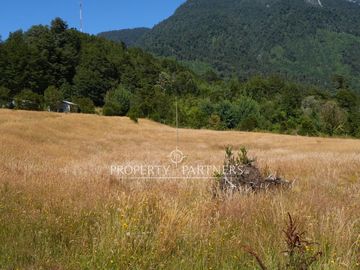 Se venden 8,7 hectáreas con 240 metros de orilla Río Petrohué,  Ralún