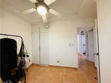 Se Vende Apartamento en 12 Octubre