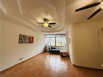 Se Vende Apartamento en 12 Octubre