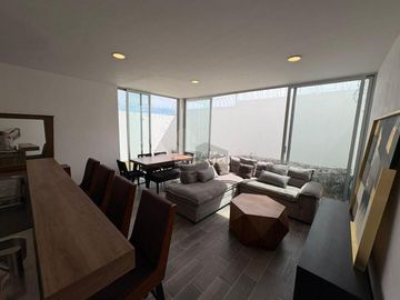La casa Nueva con el precio más bajo en todo Juriquilla y recámara en Planta Baja!
