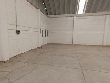 VENTA DE BODEGA COMERCIAL EN CELAYA CERCA DE ABASTOS
